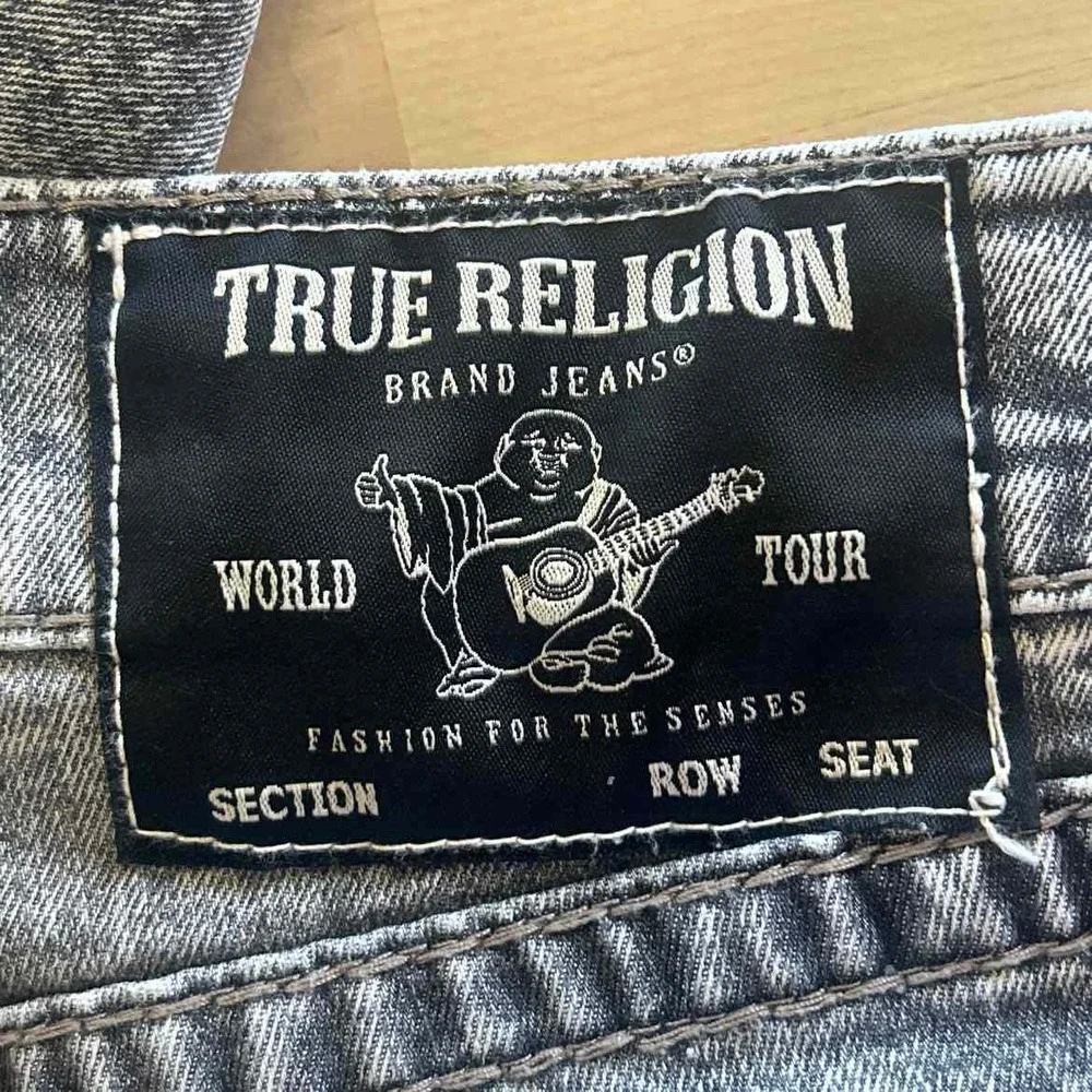 True Religion Size 29 Gray MENS Jeans